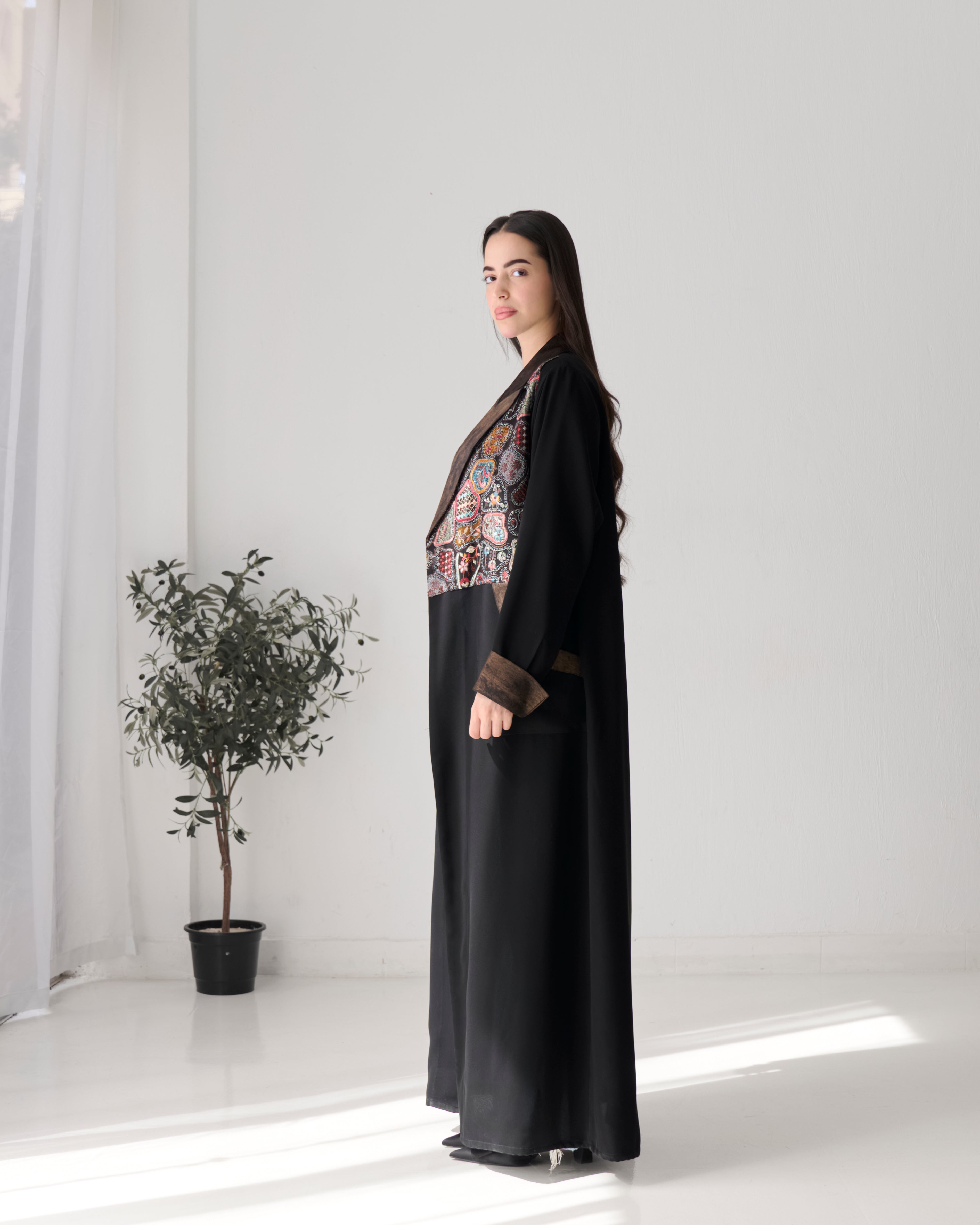 Ghida Blazer Abaya