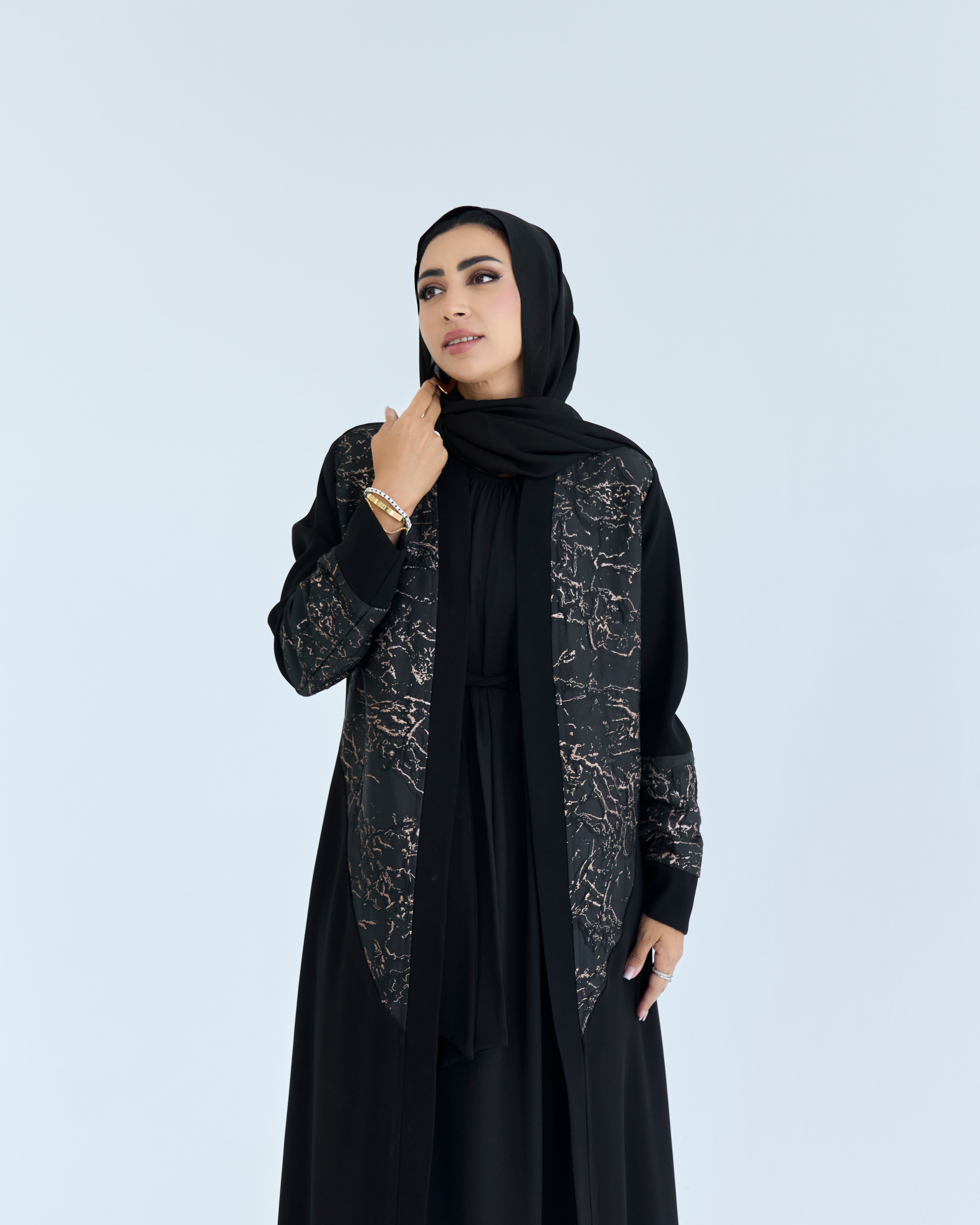 Nazly Abaya