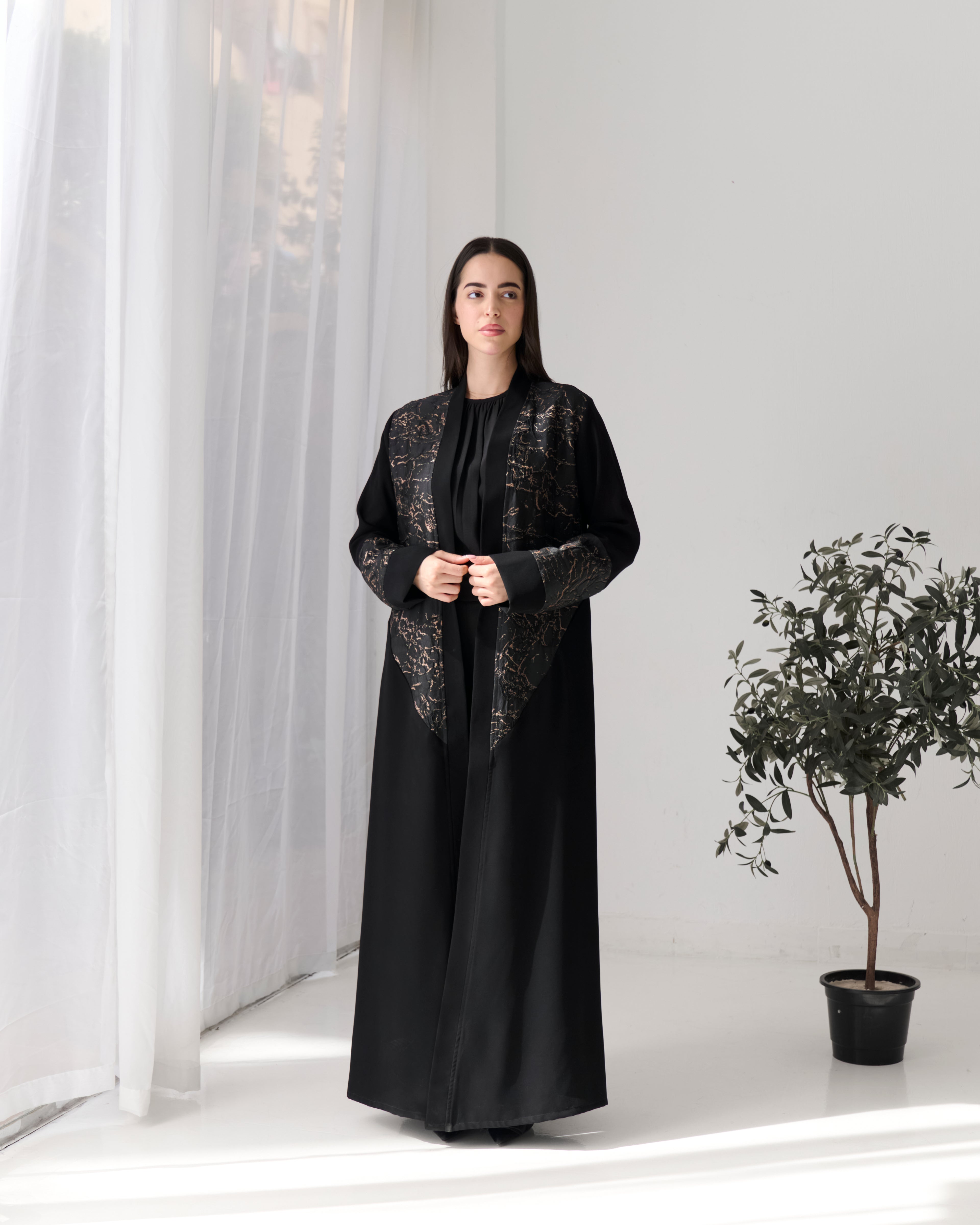 Nazly Abaya