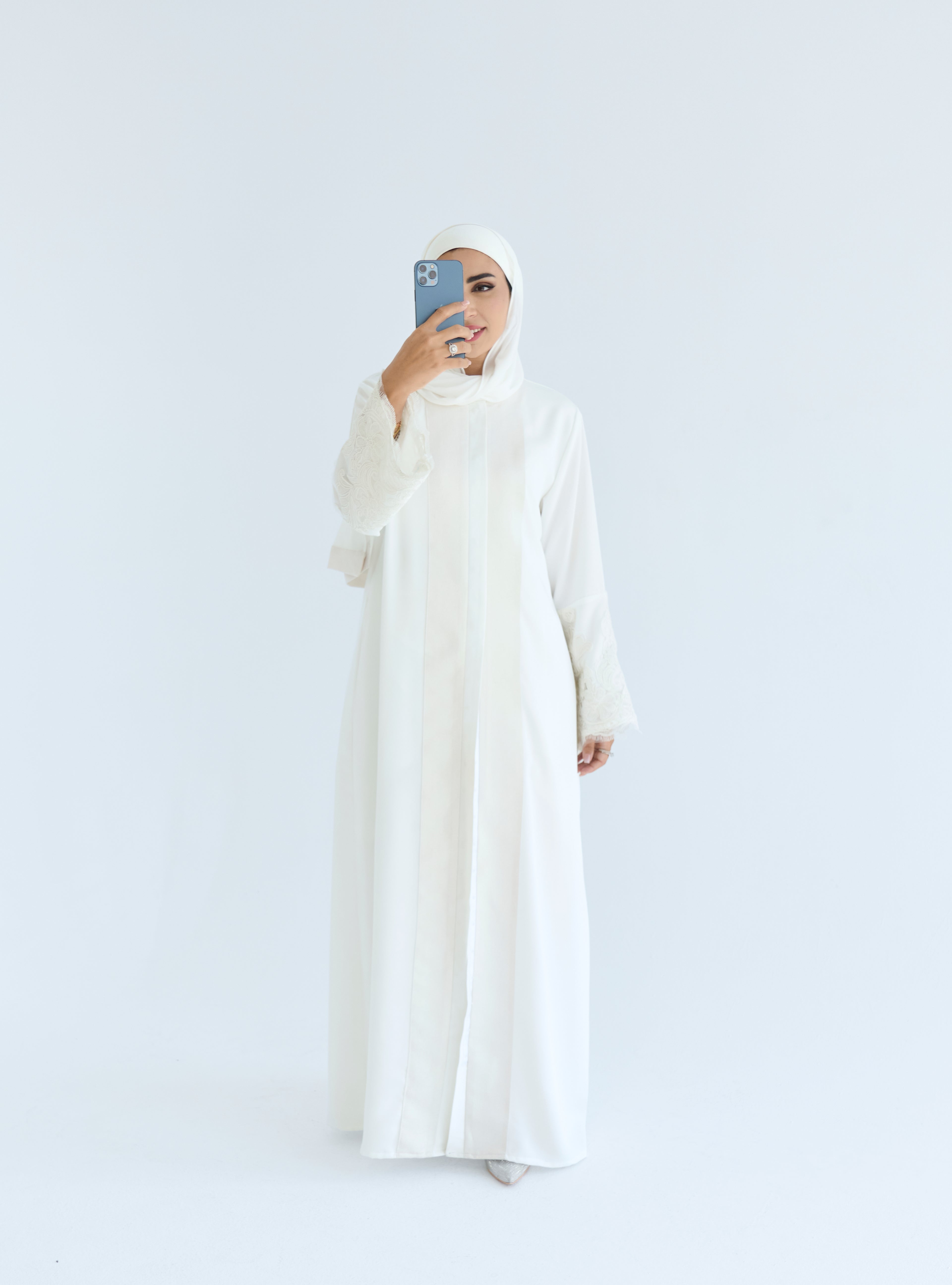 Yaqoot Abaya