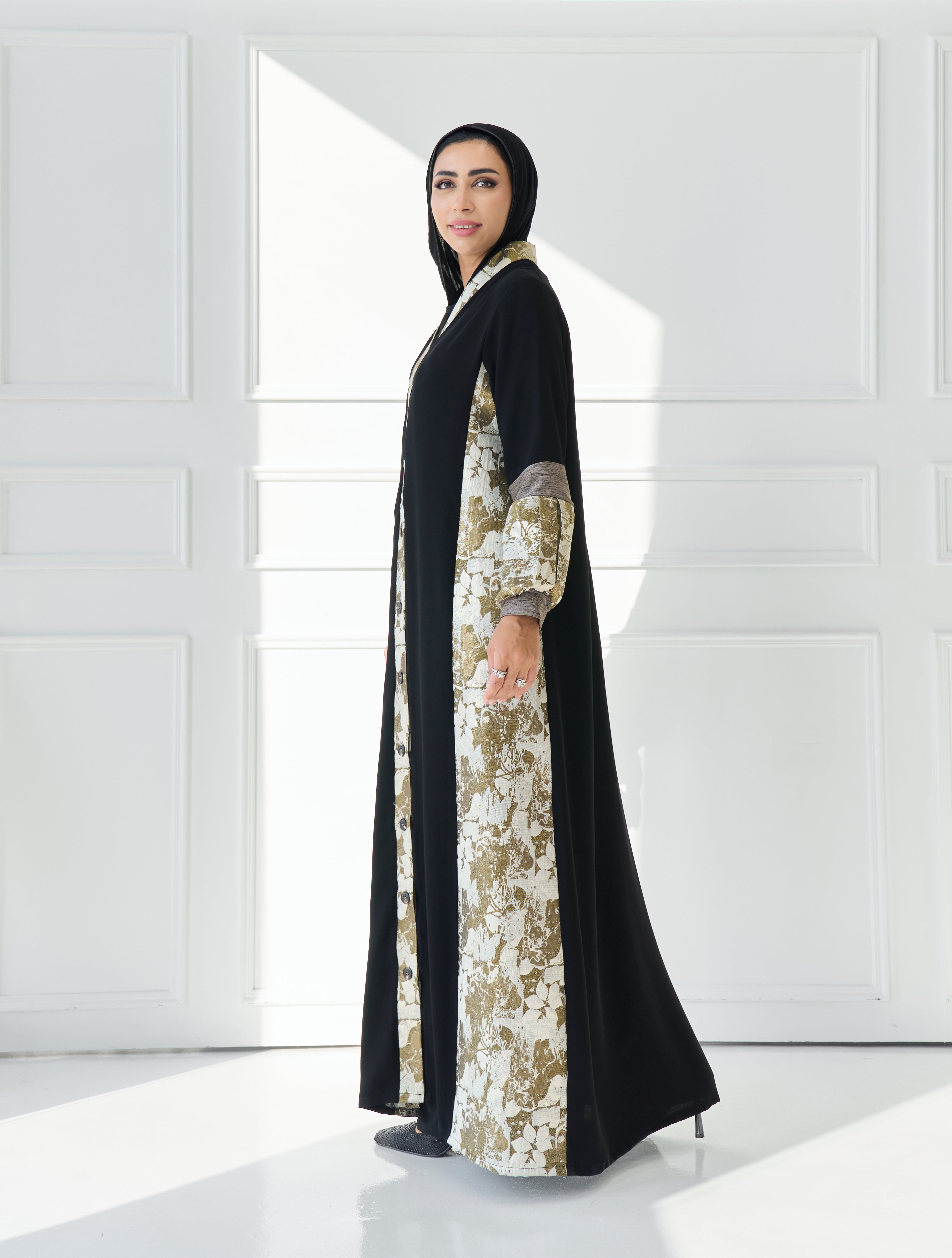 Yumn Abaya