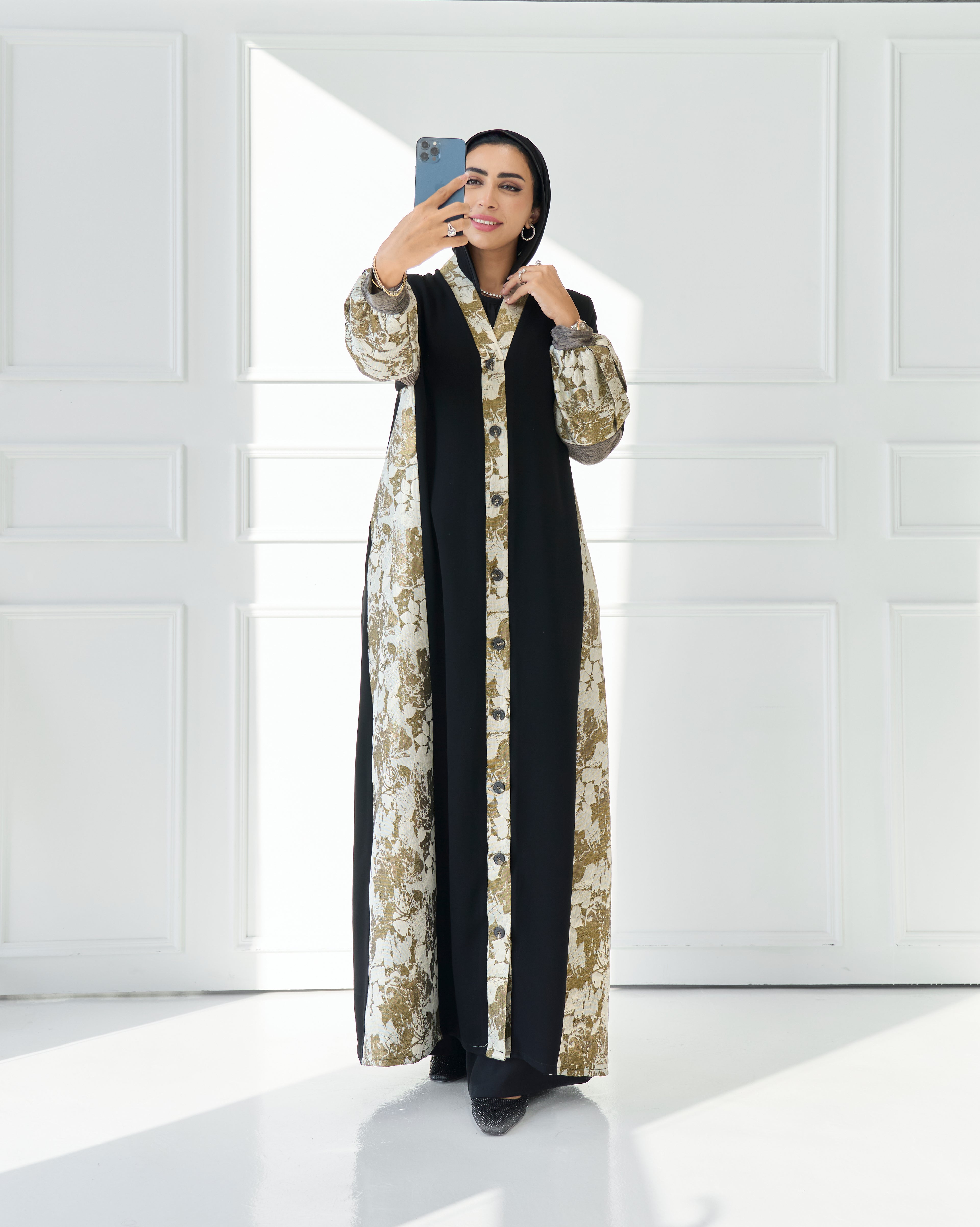 Yumn Abaya