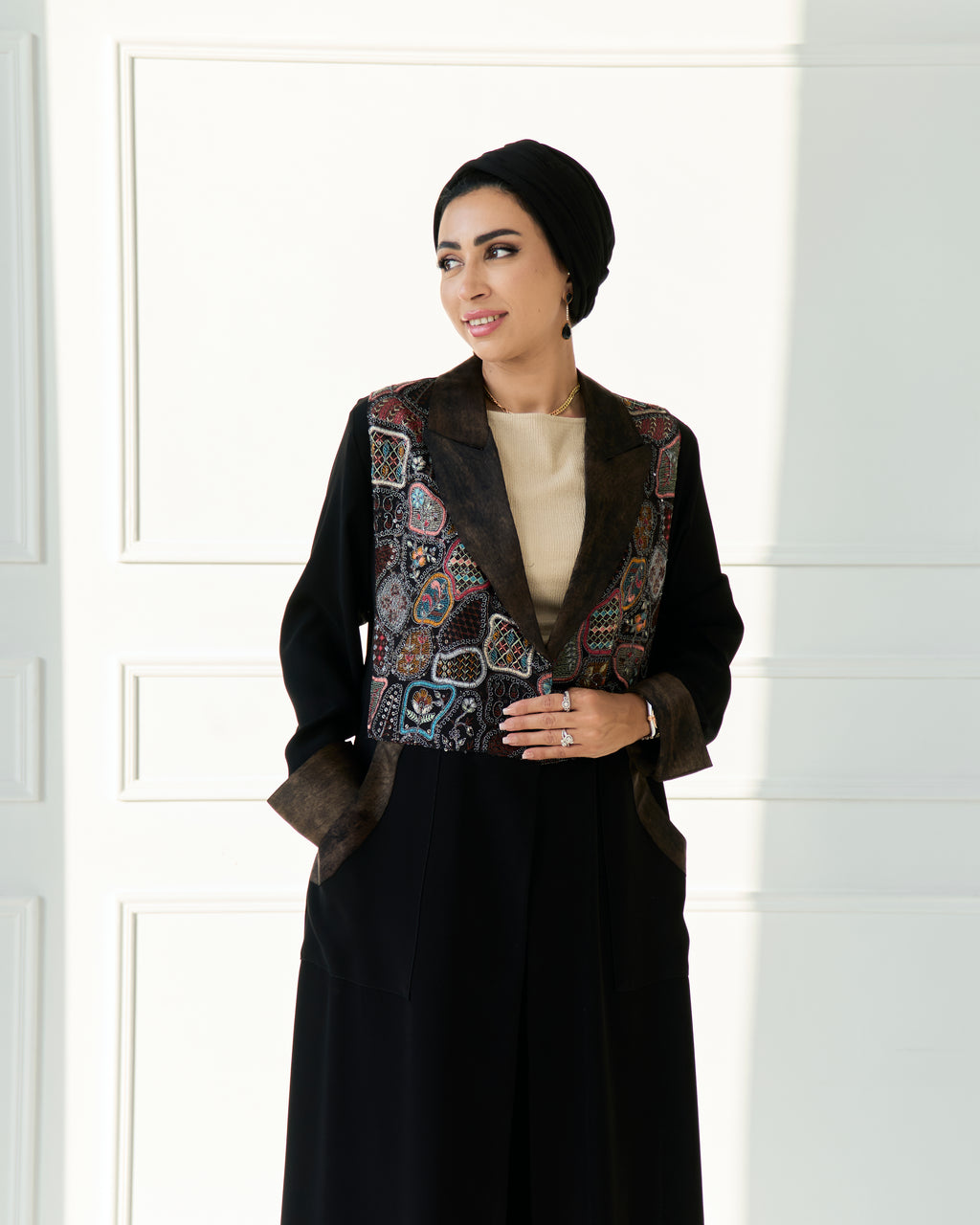Ghida Blazer Abaya
