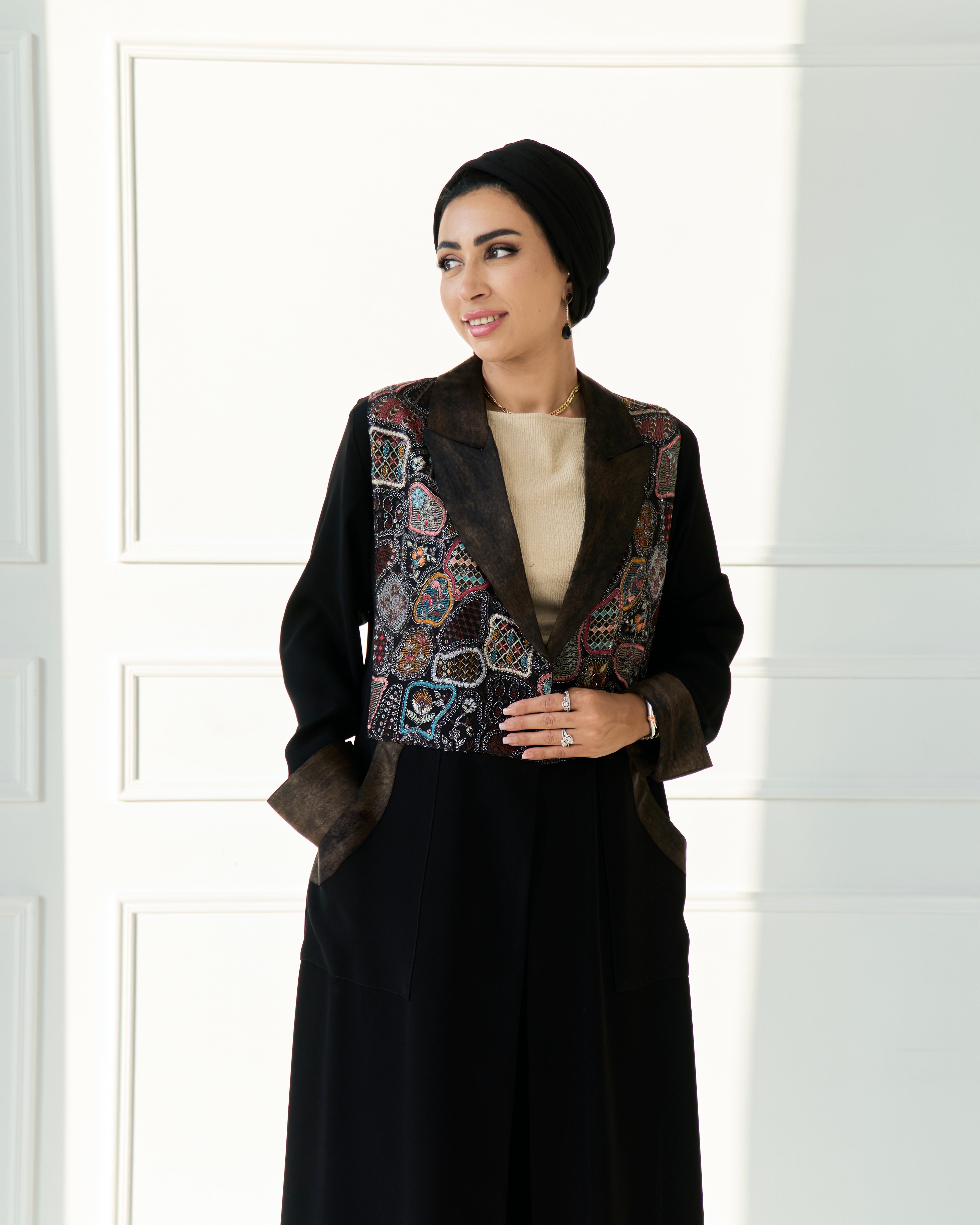 Ghida Blazer Abaya