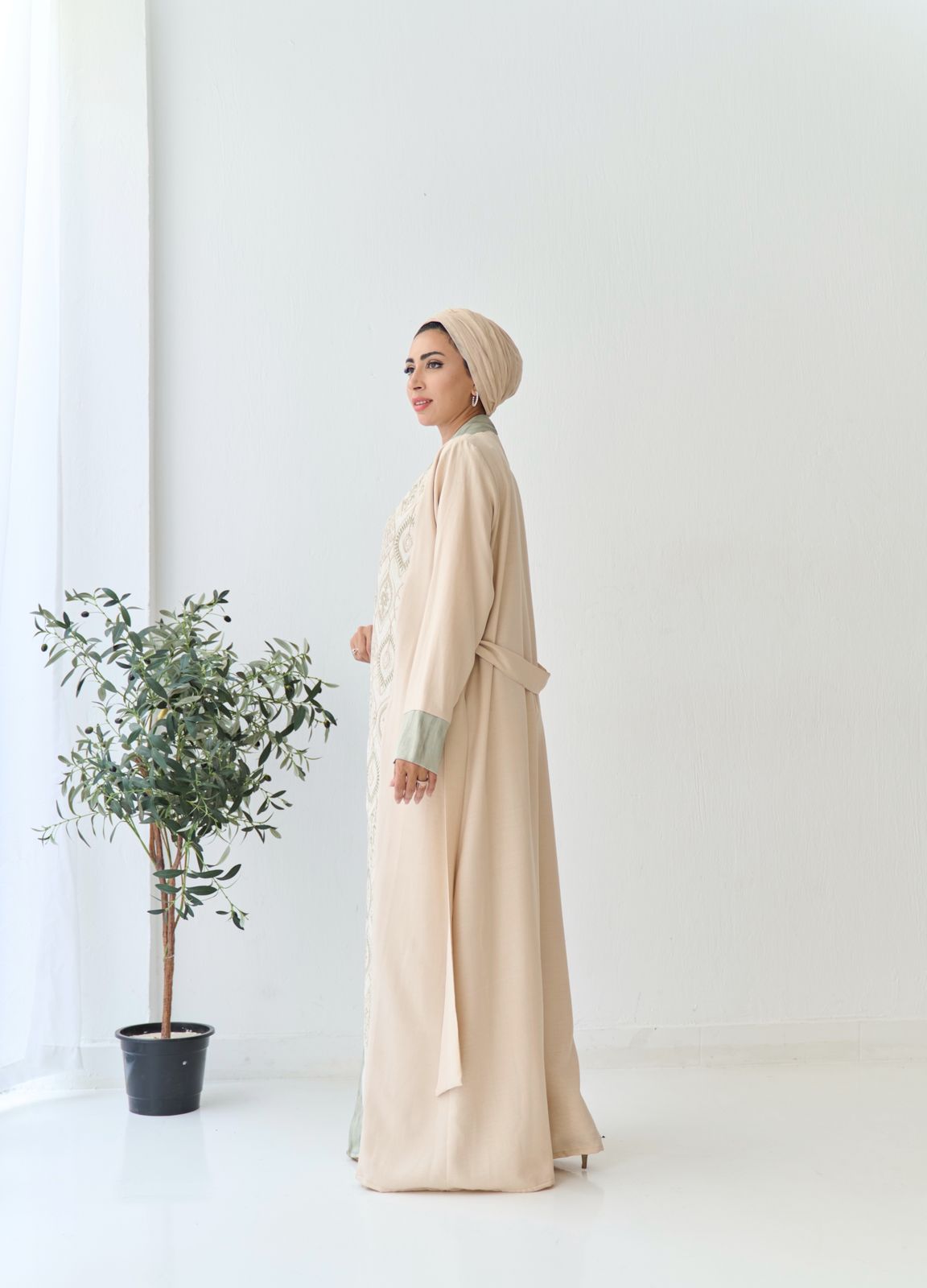 Nawal Abaya