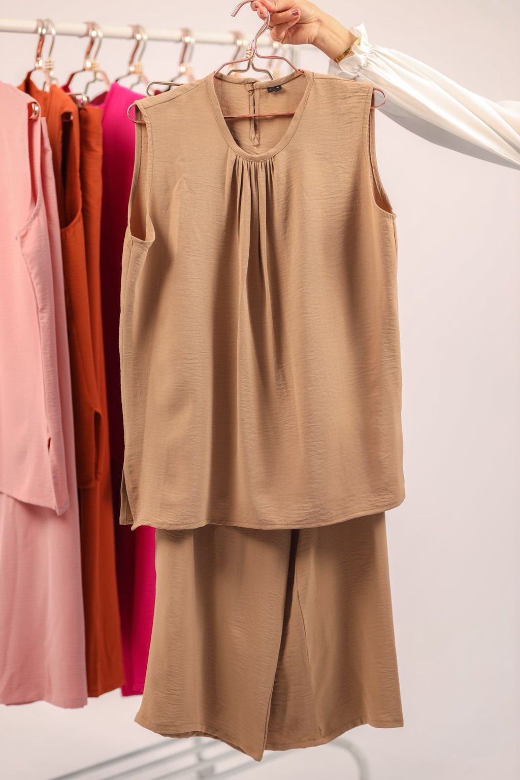 Beige Basics Set