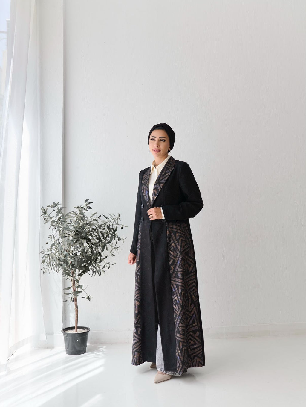 Kenz Blazer Abaya