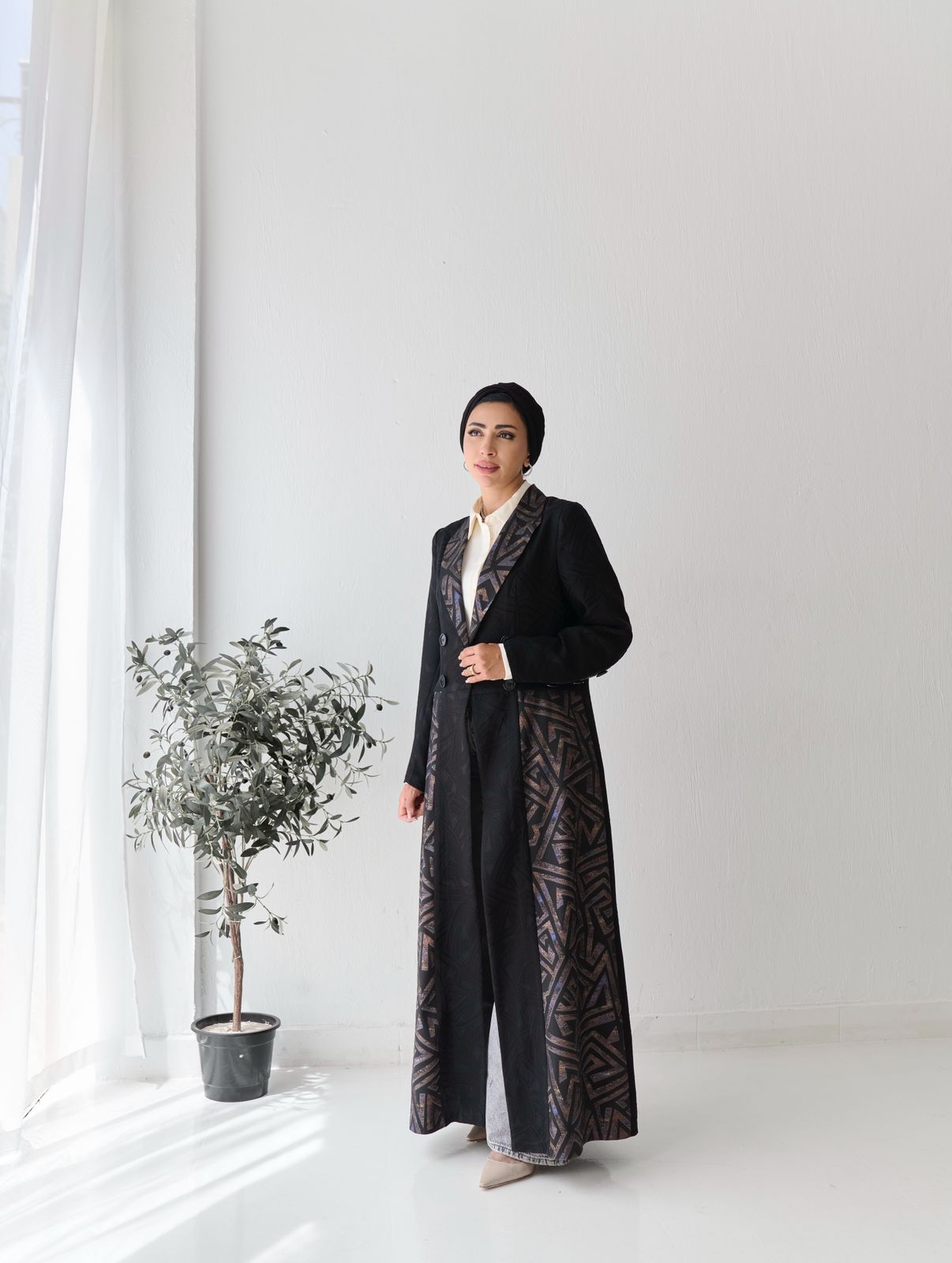 Kenz Blazer Abaya