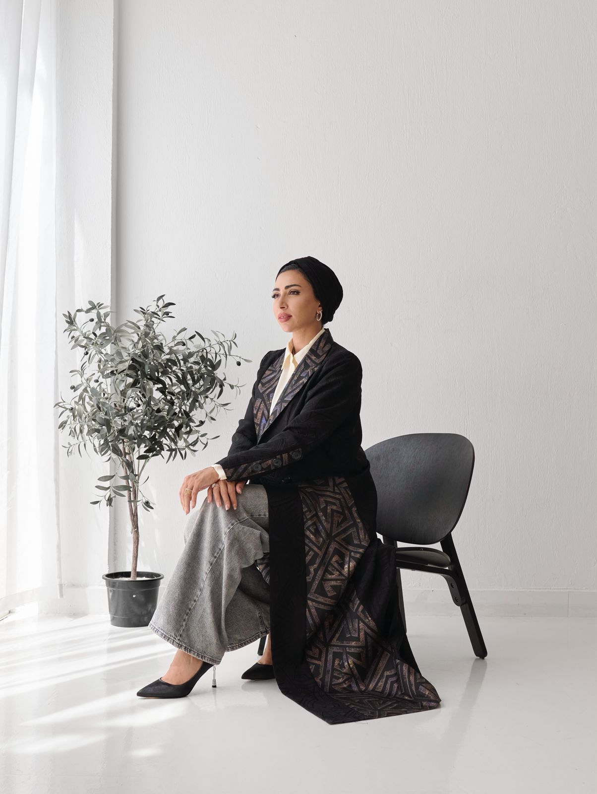 Kenz Blazer Abaya